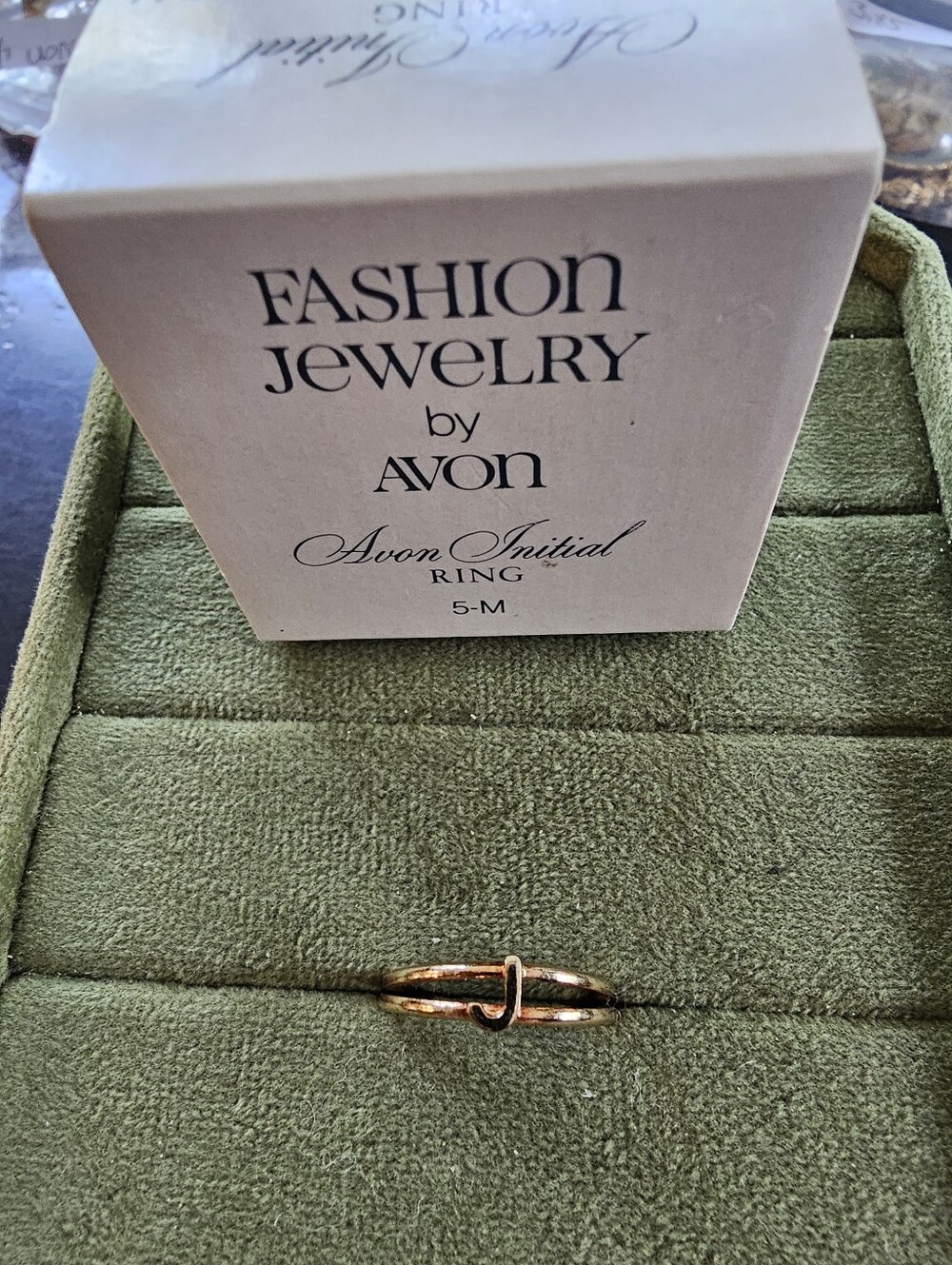 Vintage Avon Inital J Ring Size 6